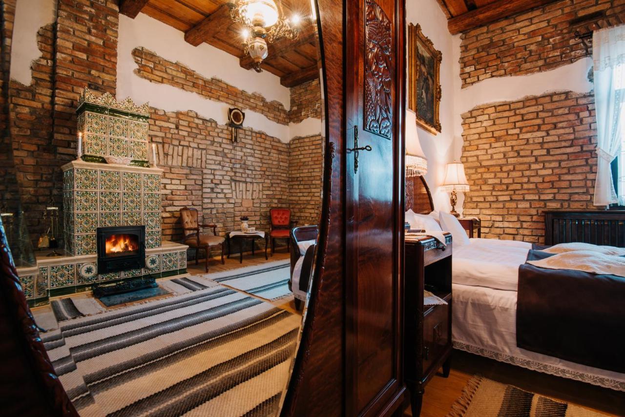 Molnos Kuria Pension Корунд Экстерьер фото