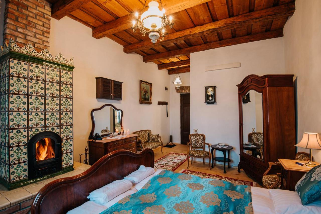 Molnos Kuria Pension Корунд Экстерьер фото