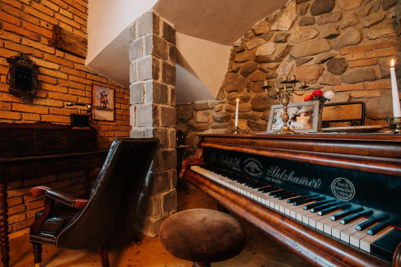 Molnos Kuria Pension Корунд Экстерьер фото