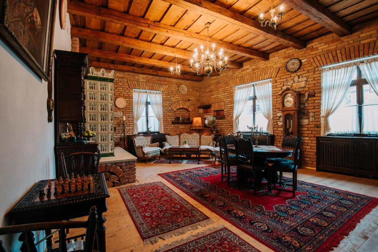 Molnos Kuria Pension Корунд Экстерьер фото