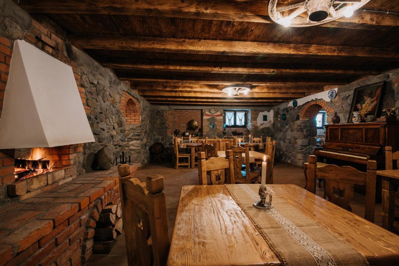 Molnos Kuria Pension Корунд Экстерьер фото