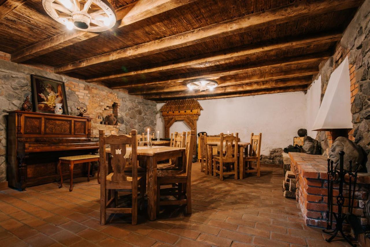 Molnos Kuria Pension Корунд Экстерьер фото