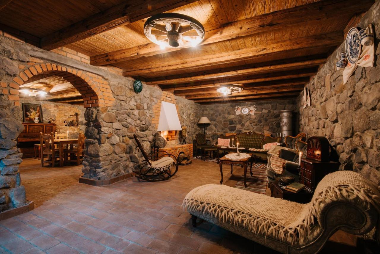 Molnos Kuria Pension Корунд Экстерьер фото