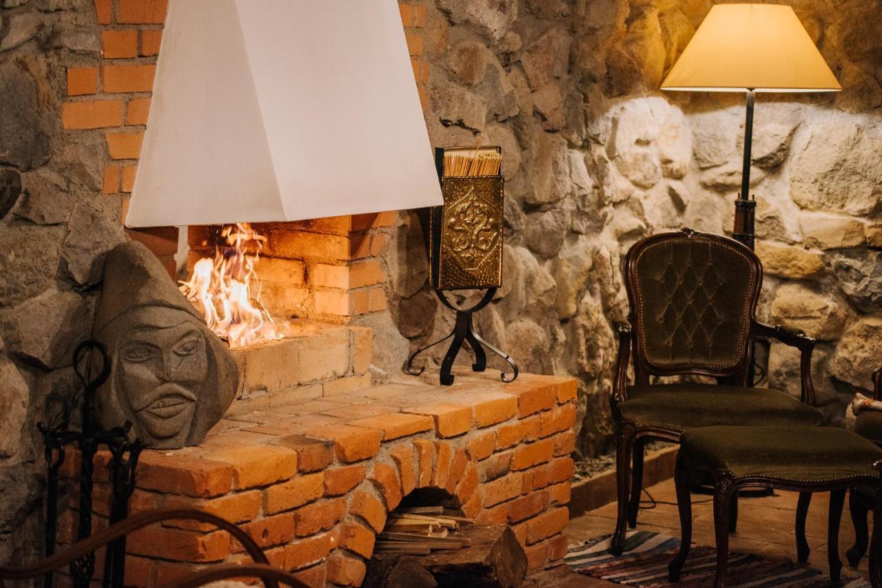 Molnos Kuria Pension Корунд Экстерьер фото