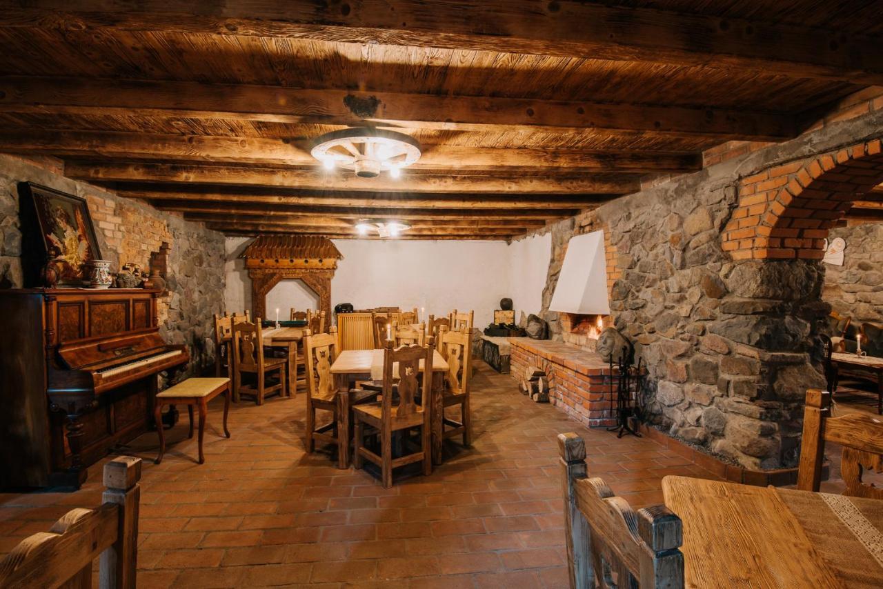 Molnos Kuria Pension Корунд Экстерьер фото
